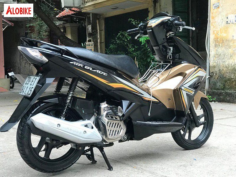 Công nghệ lỗi thời trên Honda Air Blade 2015