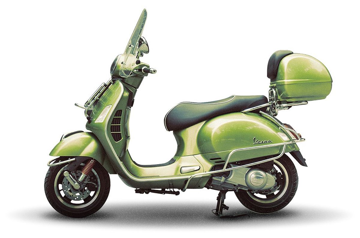 Giá bán Vespa GTS 300