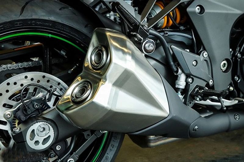 Kích thước của Kawasaki Z1000