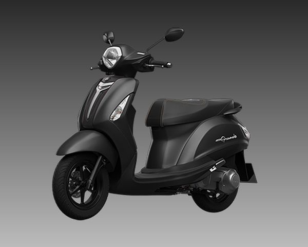 Mẫu Yamaha Grande màu đen nhám