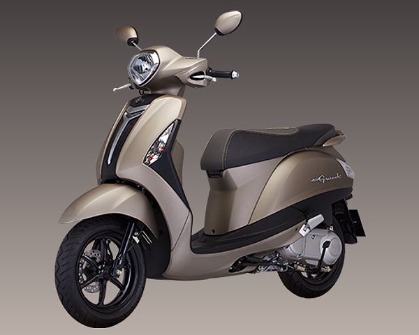 Mẫu Yamaha Grande màu titan