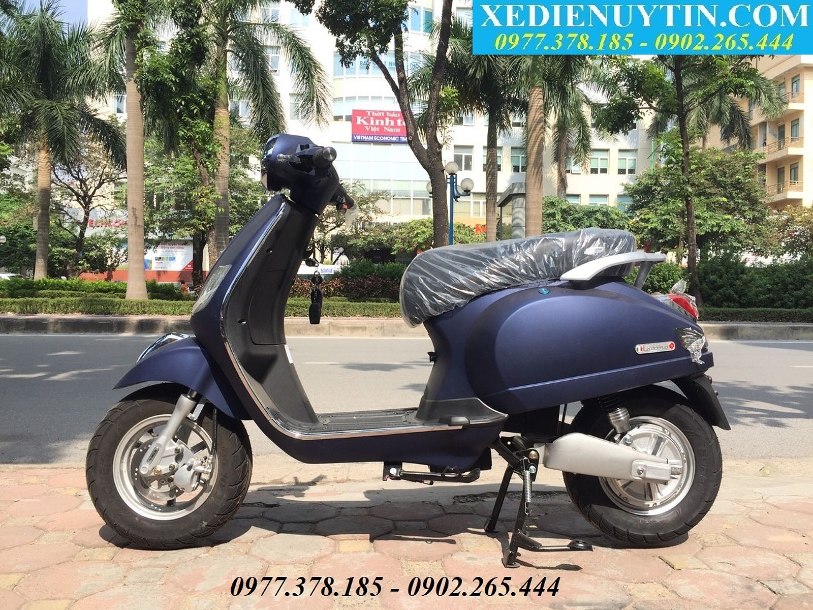 Phụ kiện đi kèm xe máy điện Vespa