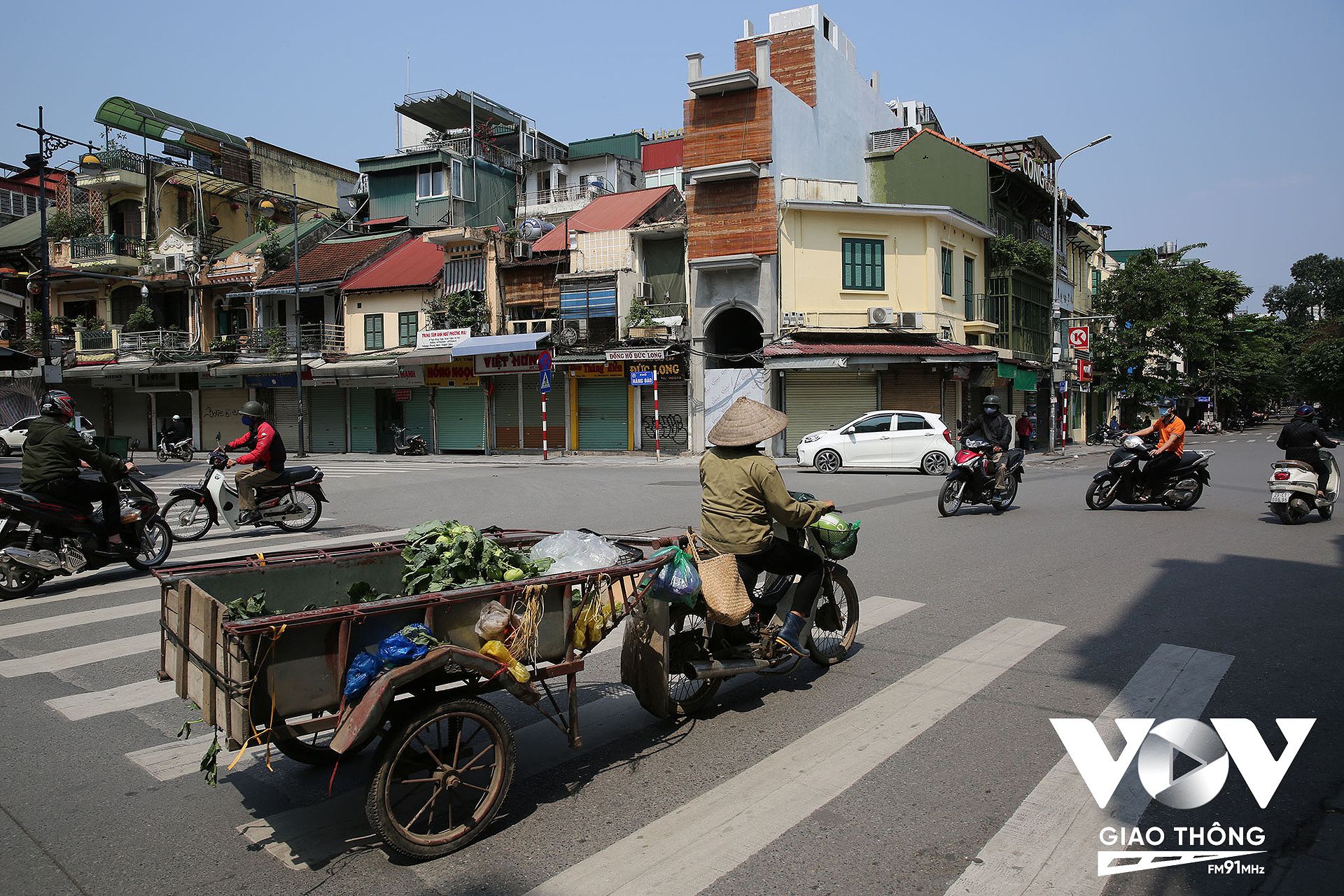 Xe máy cũ nát gây ô nhiễm môi trường